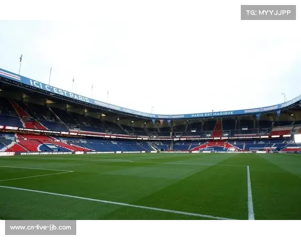 法甲门票收入创新高,主场场均上座率提升15%